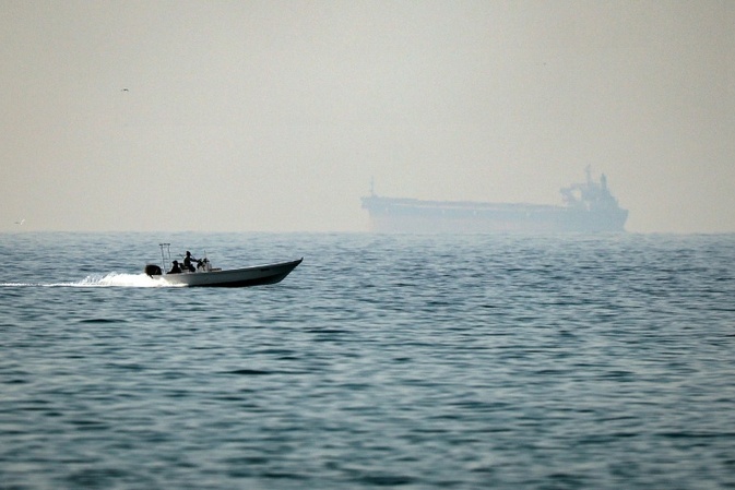 Iranische Revolutionsgarden schießen auf Tanker - Auch TUI-Schiff bedroht