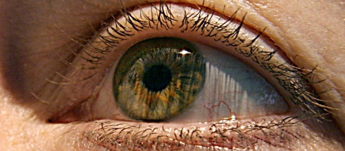 Rauchen schädigt nicht nur Herz und Lunge - sondern auch die Augen