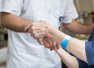 Bericht: Warken plant bei Pflegereform deutliche Mehrbelastung für Heimbewohner