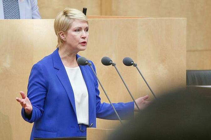 Schwesig fordert weitere Entlastungen in Ölkrise