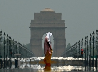 Hitzewelle in Neu Delhi: Kinder werden mit Schulglocke ans Trinken erinnert