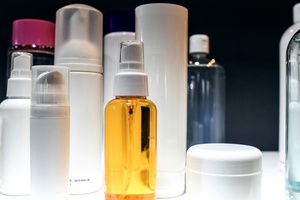 Weniger Schadstoffe im Urin: Verzicht auf Kosmetik wirkt schon nach wenigen Tagen