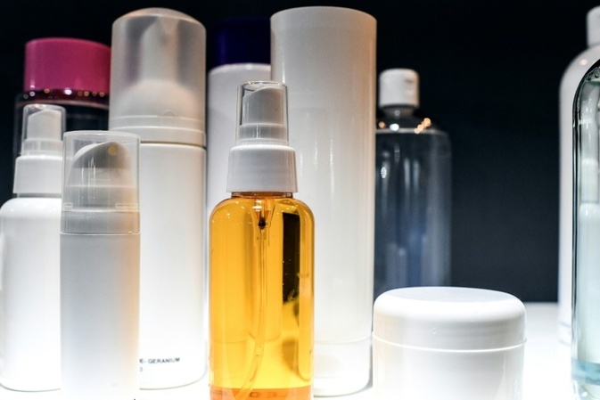 Weniger Schadstoffe im Urin: Verzicht auf Kosmetik wirkt schon nach wenigen Tagen
