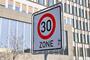 Studie: Tempo 30 in Ortschaften könnte Fußgängerleben retten