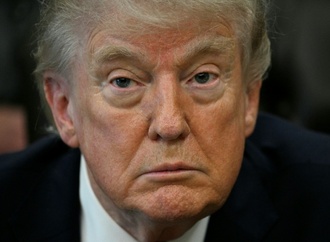 Trump ordnet Zerstörung von minenlegenden Schiffen durch US-Marine in Straße von Hormus an