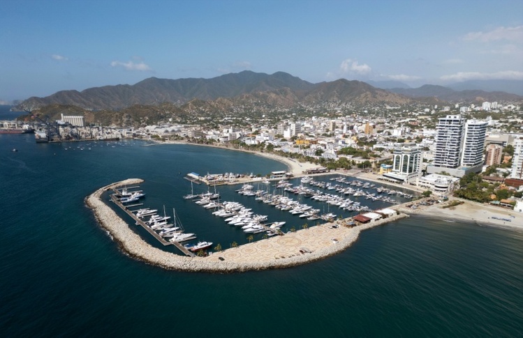 Erste internationale Konferenz zum Ausstieg aus fossilen Energien in Kolumbien