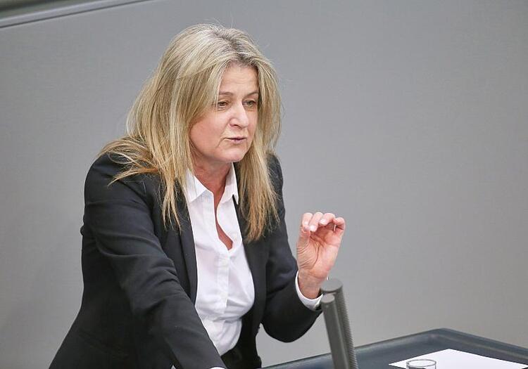 CSU-Finanzpolitikerin attackiert Tankstellenbetreiber