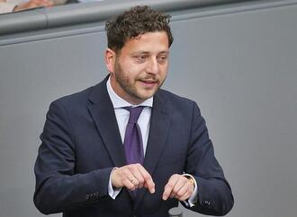 Banaszak kritisiert Krisenmanagement des Kanzlers