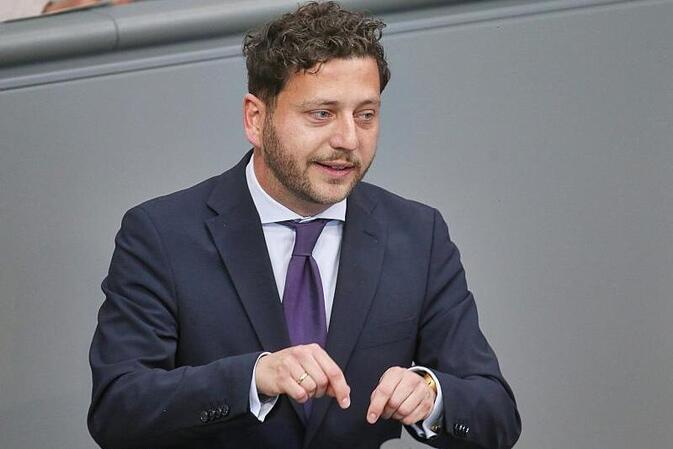 Banaszak kritisiert Krisenmanagement des Kanzlers
