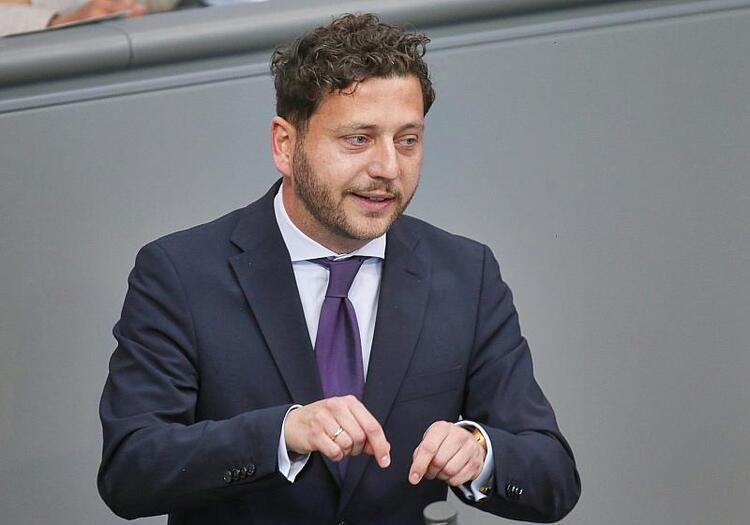 Banaszak kritisiert Krisenmanagement des Kanzlers