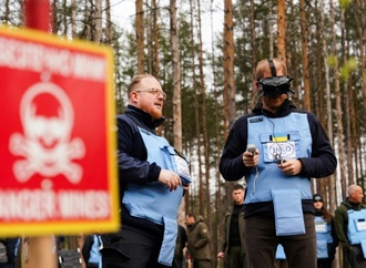 Auf den Spuren von Diana: Prinz Harry besucht Minenräumer in der Ukraine