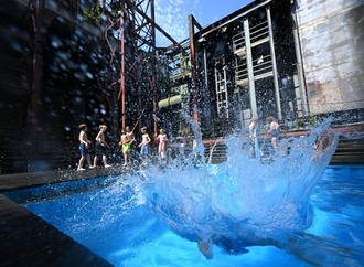 150.000 Schwimmabzeichen ausgegeben - DLRG warnt vor Lücken in 
Kinderbereich