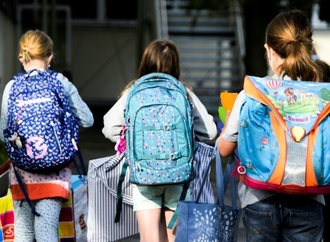 KKH-Umfrage: Schon jedes vierte Grundschulkind fühlt sich gestresst