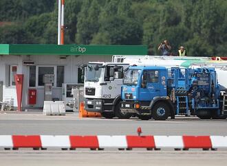 Bericht: Luftfahrtverbände wollen Zugang zu Nato-Kerosinleitungen