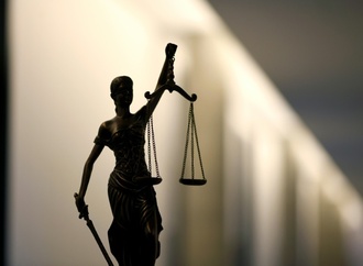 Islamistisches Motiv vermutet: Anklage nach Luftgewehrschüssen auf Autos in Bayern