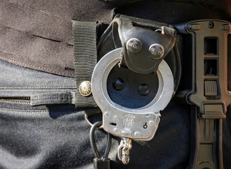 33-Jähriger nimmt Elfjährige mit in Wohnung: Festnahme in Bayern