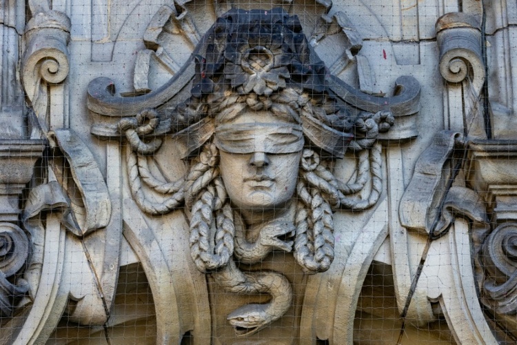 Lange Haftstrafe für Islamlehrer in Baden-Württemberg wegen Missbrauchs von Jungen