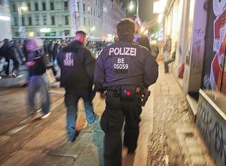 Bundespolizei droht mit robustem Eingreifen bei Mai-Krawallen