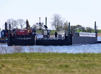Buckelwal schwimmt in der Nordsee - Tier hat Lastkahn Samstagmorgen verlassen