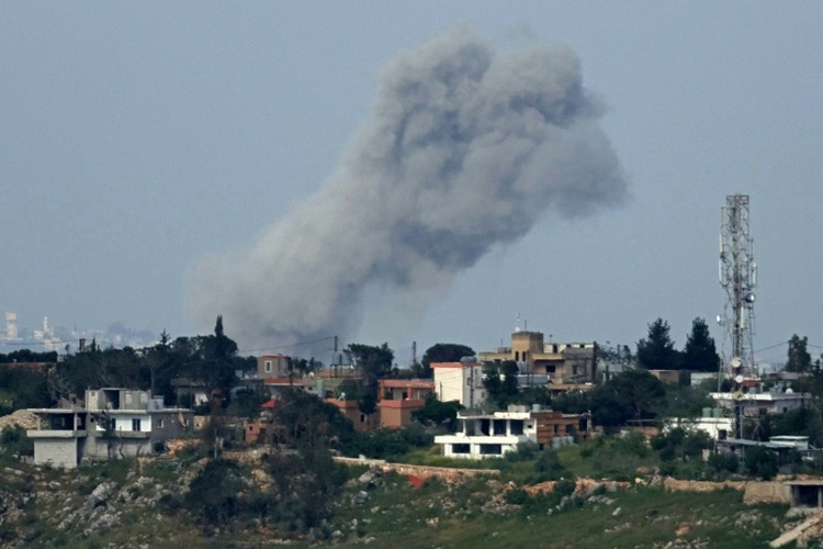 Israel fliegt neue Angriffe gegen Hisbollah - Ministerium: Mindestens ein Toter