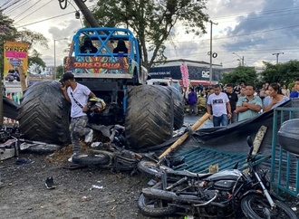 Monster-Truck rast in Menge: Drei Tote bei Show in Kolumbien