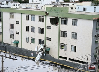 Drei Tote bei Absturz von Kleinflugzeug in Wohnhaus in Brasilien