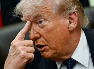 Trump: US-Armee pausiert Einsatz in Straße von Hormus