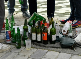 Umfrage: Mehrheit für höhere Steuern auf Alkohol und Tabak