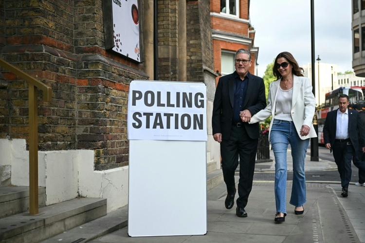 Wahlen in England, Wales und Schottland: Britischem Premier Starmer droht herbe Niederlage