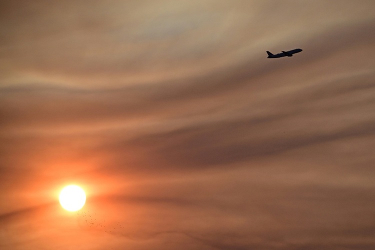 Betrunkener Passagier sorgt für Zwischenlandung von Linienflug in Baden-Württemberg