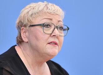 SED-Opferbeauftragte will über Wert der Demokratie aufklären