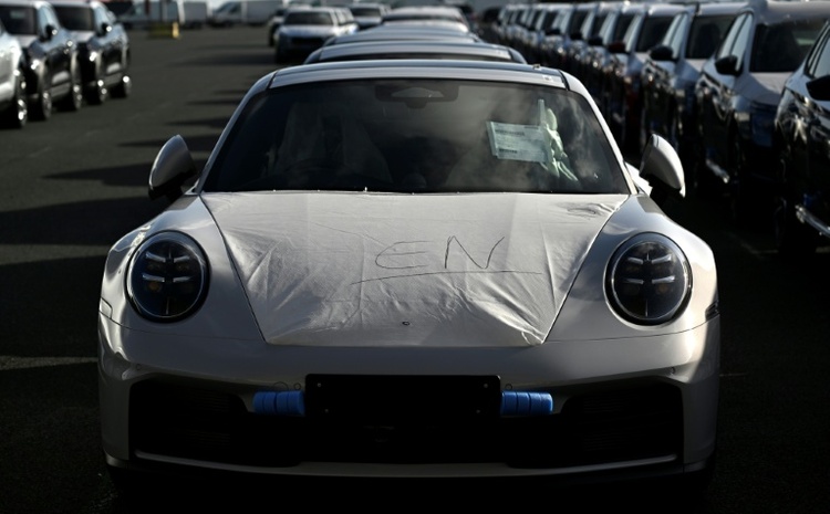 Porsche schließt drei Werke und baut 500 Stellen ab