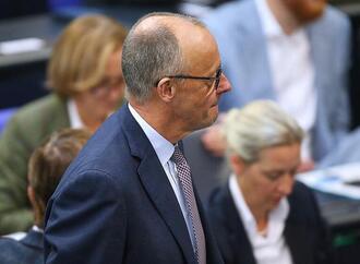 Insa: AfD in Umfrage erstmals fünf Punkte vor Union
