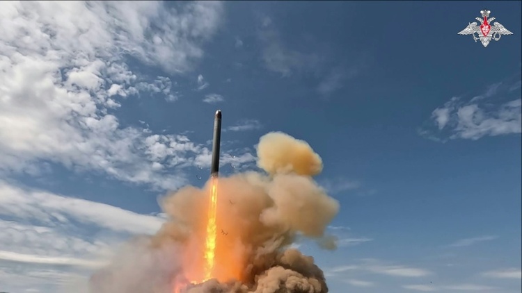 Russland testet lange angekündigte Sarmat-Interkontinentalrakete