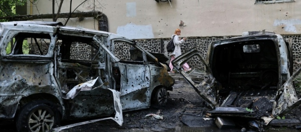 Selenskyj: Russland feuert 800 Drohnen ab - Mindestens sechs Tote in der Ukraine