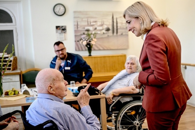 DAK: Warkens Pflegereform könnte Heimbewohner bis zu 20.000 Euro mehr kosten