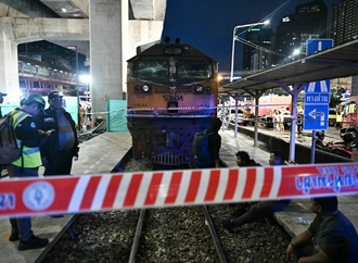 Bahnunglück in Bangkok: Zugführer nach positivem Drogentest angeklagt