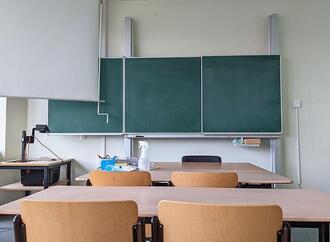 Wirtschaftsweiser stellt Beamten-Status von Lehrern infrage
