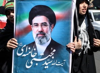 Iranische Regierung: Modschtaba Chamenei wurde bei Angriffen nur ''oberflächlich'' verletzt
