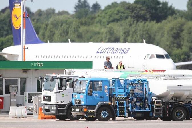 Regierung hält Kerosinversorgung bis Ende Juni für gesichert