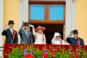 Norwegens Königin Sonja aus Krankenhaus entlassen - Sorge um Kronprinzessin Mette-Marit