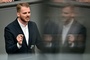 Klüssendorf lehnt Rückgriff auf private Ersparnisse für Pflegekosten ab