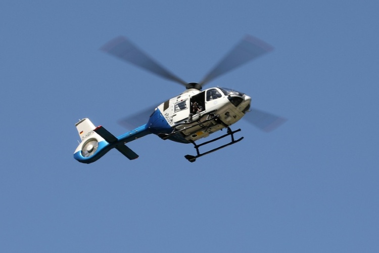 57-Jähriger beschießt Polizeihubschrauber in Bayern mit Pyrotechnik