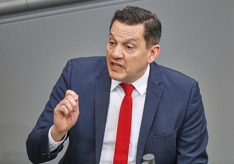 SPD reagiert zurückhaltend auf Selbstbestimmungsgesetz-Vorstoß