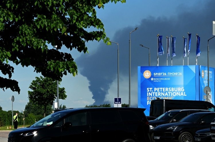 Ukraine greift St. Petersburg vor Start von Wirtschaftsforum an - Kreml plant 