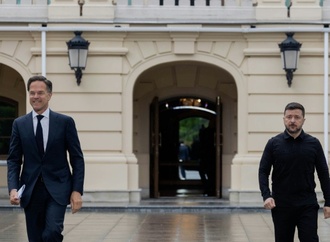 Rutte nennt Russland bei Besuch in Kiew ''zunehmend verzweifelt''