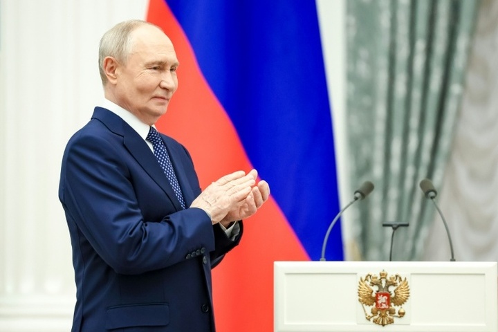 Russischer Präsident Putin hält Rede beim Wirtschaftsforum in St. Petersburg