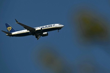 Gebühr für Familiensitzplatz: Britische Aufsicht prüft Ryanair-Buchungsvorschrift