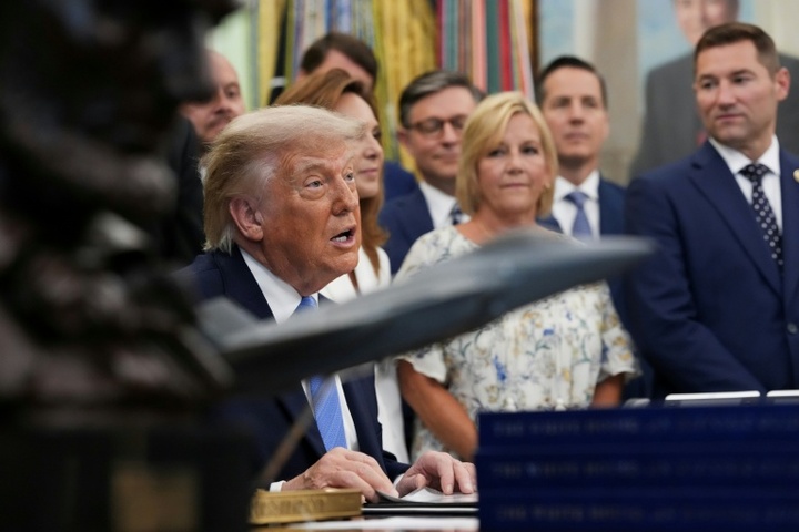 Trump stellt baldige Vereinbarung mit dem Iran in Aussicht und sagt Angriffe ab