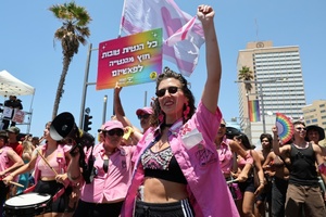 Erste Pride-Parade in Tel Aviv seit Hamas-Angriff am 7. Oktober 2023